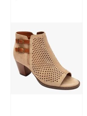 Vionic Chryssa Tan Suede Ankle Boots Booties Perforated Peep Toe 6.5